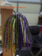 BUSHMASTER-G  GAMAKATSU EQUIPPED STAND UP JIG  3/8 OZ  SILICONE SKIRT