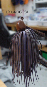 PURE POISON JIG COMPANY SMASHMOUTH FOOTBALL HEAD JIG 3/4 OZ 3/O MUSTAD EWG HOOK WITH HAND TIED LIVING RUBBER SKIRT 3 PACK